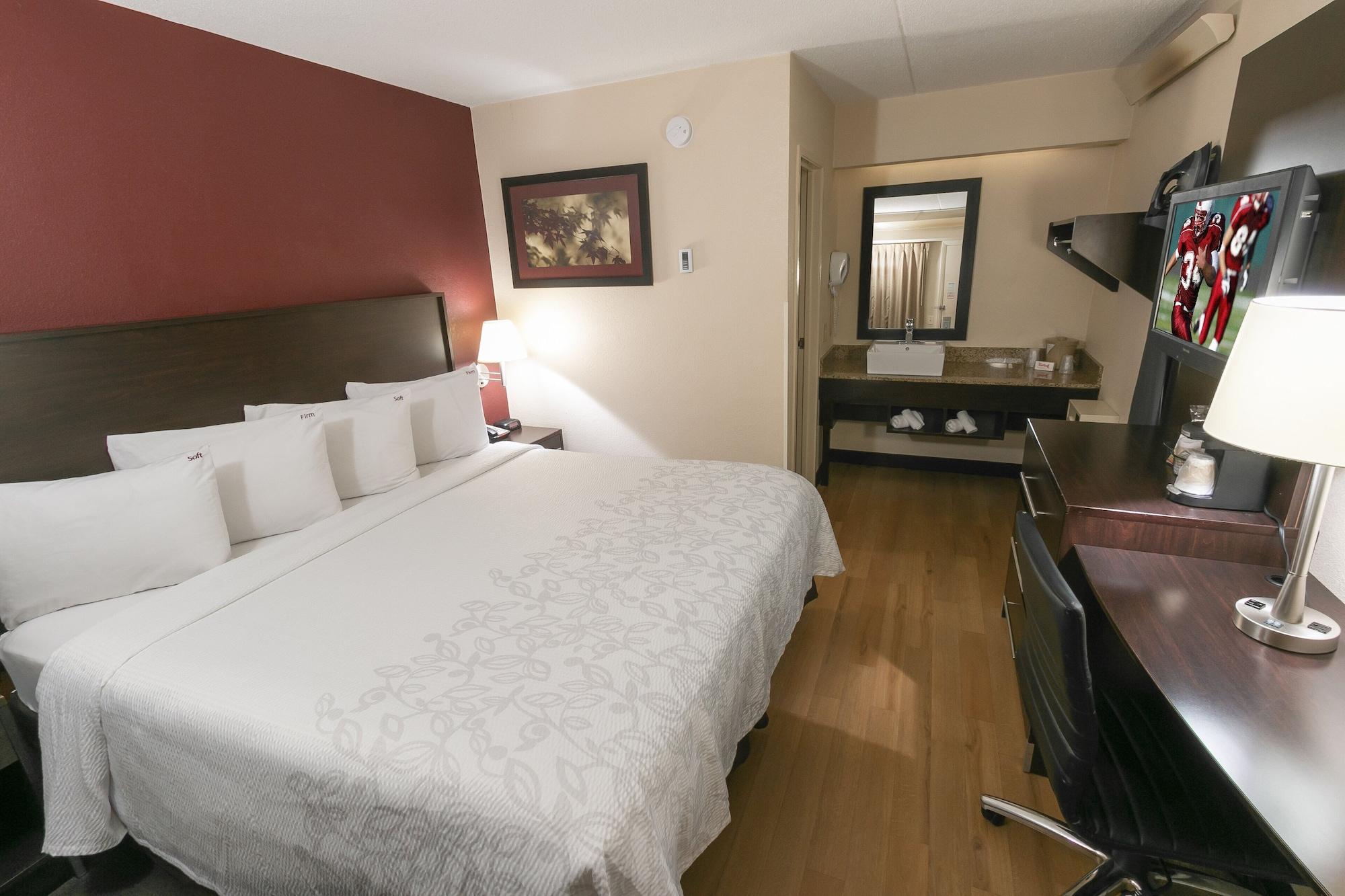 Red Roof Inn Plus+ West Springfield Exterior photo